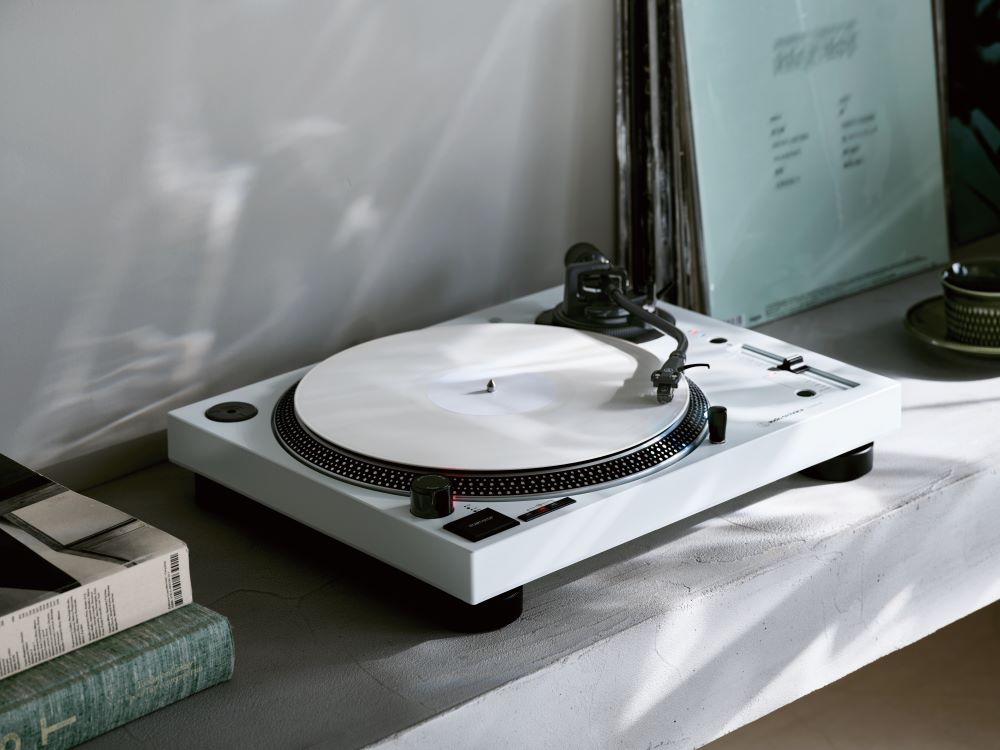 __AT-LP120XBT-USB WH_image1_CMYK